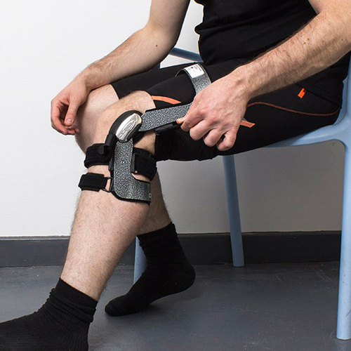 Learn how to size and fit your Donjoy knee brace