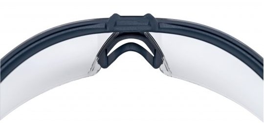 You'll love the i-5's extra wide field of vision and soft, pressure-free ergonomic nose piece! Detail of the nosepiece